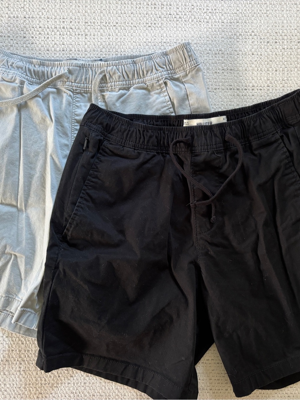Bundle Hollister Men’s Epic Flex Jogger Shorts, XS